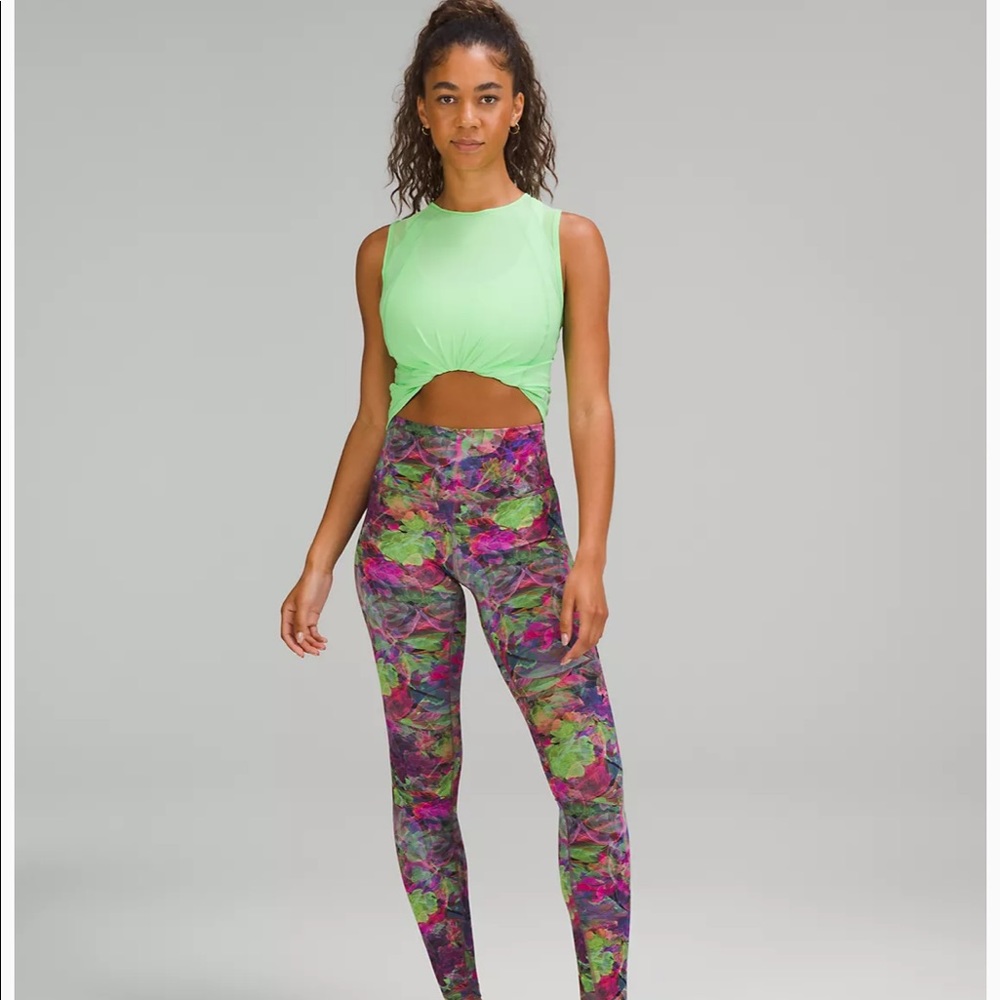 💜NWOT💜Wunder Train High-Rise Tight 31" in Vivid Floral Multitone